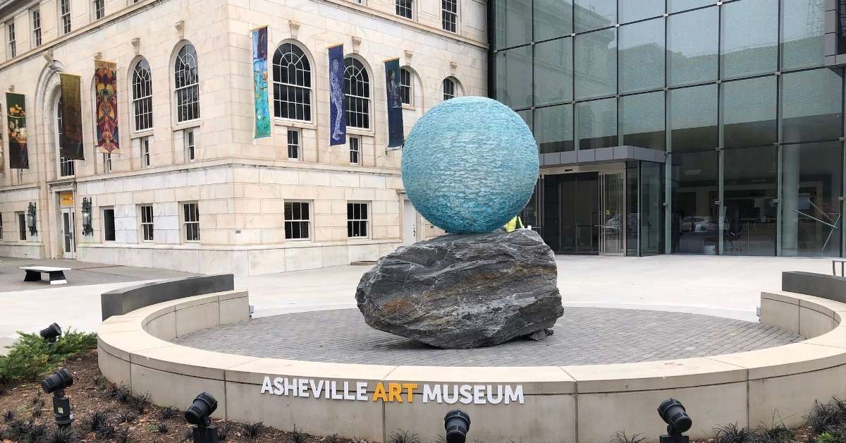 The Deep South USA - fine Outdoor Art in Asheville